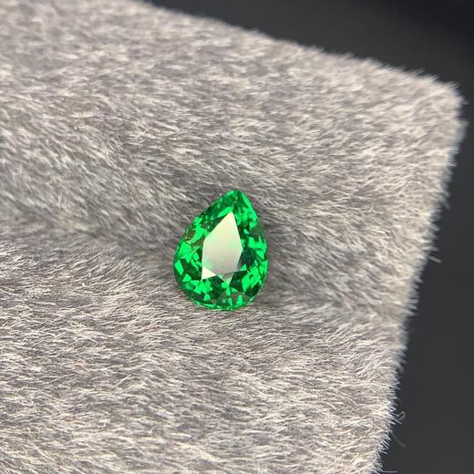 1.5ct 沙弗莱裸石 商品图5