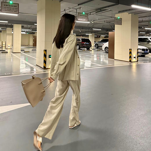 ROMI STUDIO“随性优雅”腔调穿搭 冰冰裤垂感宽松香草长裤K3225 商品图3