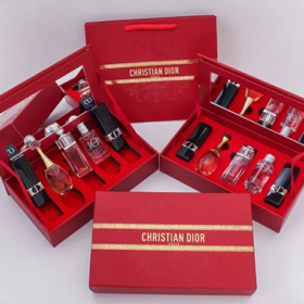【全球购*送礼袋】Dior迪奥限量版口红香水小样五件套（#720星光丝绒1.5g+真我香水5ml+魅惑香水5ml+悦之欢香水5ml+#999星光丝绒1.5g）