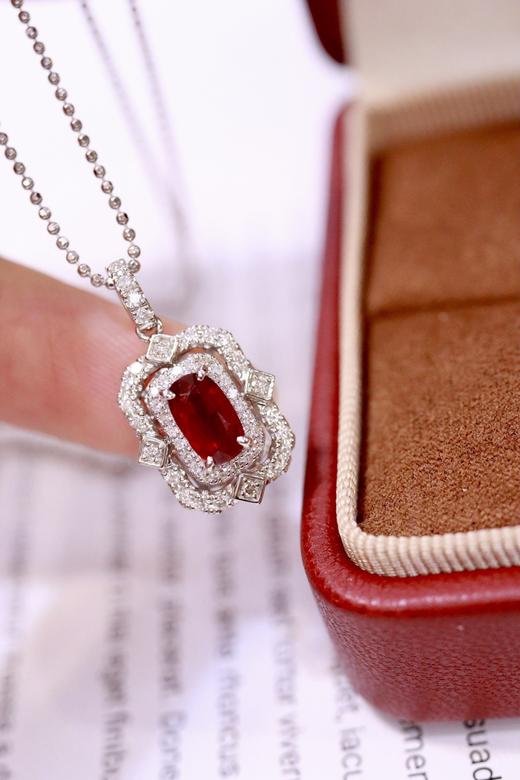 0.77ct 红宝石吊坠 商品图3