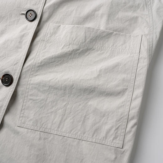 ROMI STUDIO“如此简约”轻量化纸皱感牛角扣宽松风衣外套 24AWW001 商品图7