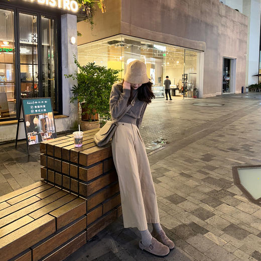 ROMI STUDIO“复古日系”100洗水棉高腰阔腿垂感卡其九分裤23AWK530 商品图0