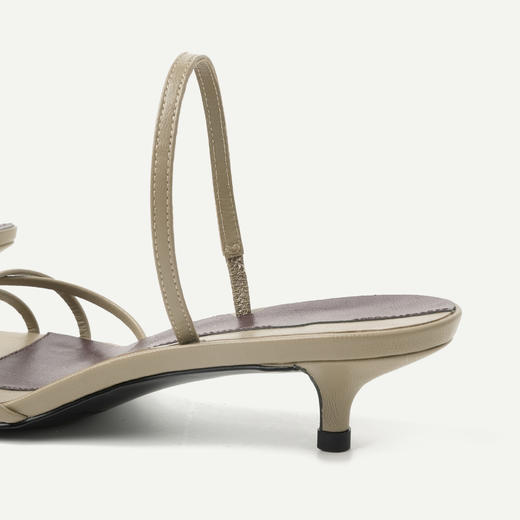 ROMI STUDIO “法式优雅” 羊皮交叉细带圆头小猫跟凉鞋 24SSS077 商品图4