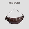 ROMI STUDIO“法式优雅”全二层牛皮褶皱大容量单肩牛角包 24SSB052 商品缩略图0