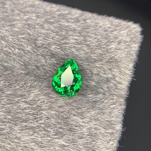 1.5ct 沙弗莱裸石 商品图0