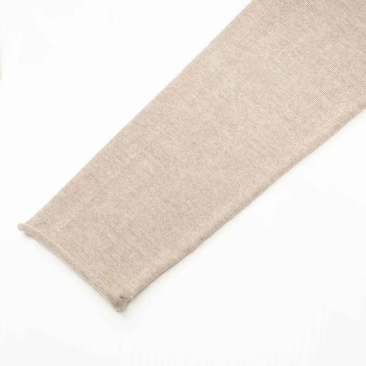 ROMI STUDIO “内外兼备" 100%澳洲羊毛卷边斜领打底T恤 23AWM1113 商品图3