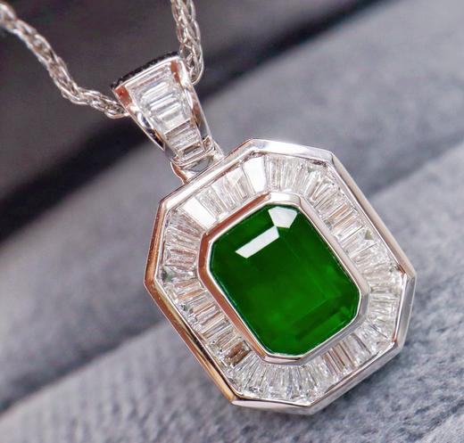1.08ct 祖母绿吊坠 商品图2
