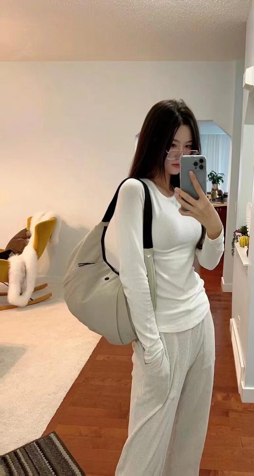 𝐋*⁬𝐔𝐋𝐔断货王一眼万年男女同款牛角包 商品图3