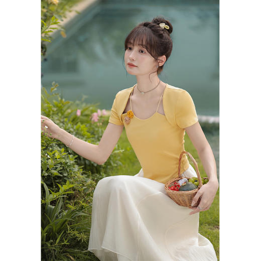 鹿向南 小个子「夕阳微光」显瘦气质短袖t恤女24新款夏季设计感上衣 商品图4