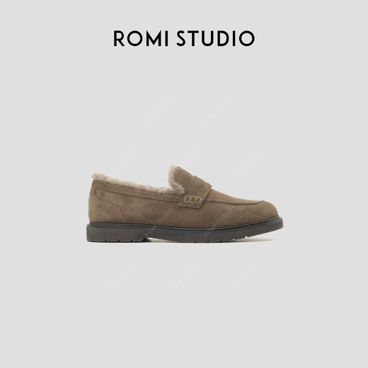 ROMI STUDIO“复古英伦”牛皮反绒加绒驼棕色一脚蹬乐福鞋 23AWS153 商品图1