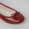 ROMI STUDIO”法式剧场“牛漆皮拼羊皮浅口软底低跟芭蕾鞋 24SSS060 商品缩略图3