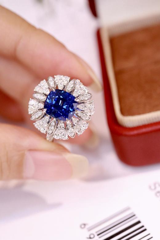 4.12ct 蓝宝石戒指 商品图2