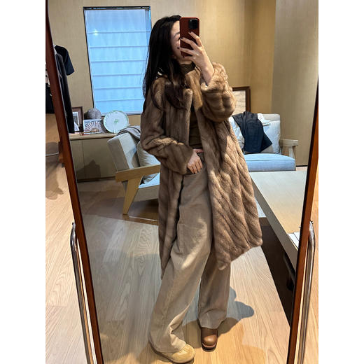 ROMI STUDIO抽刀工艺”中古帕斯条圆领斜排层次感本色皮草23AWW212 商品图1