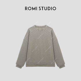 ROMI STUDIO“简约随性”圆领肌理感宽松亲肤浅灰绿卫衣 23AWT1266