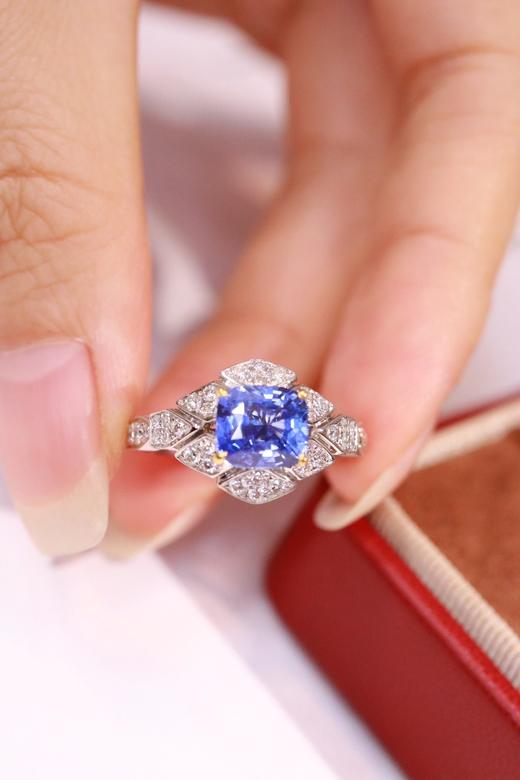 2.09ct 蓝宝石戒指 商品图5