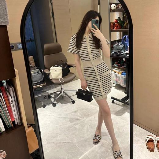 ROMI STUDIO【高定私服】复古休闲收腰 杏拼蓝条针织连衣裙M3193 商品图2