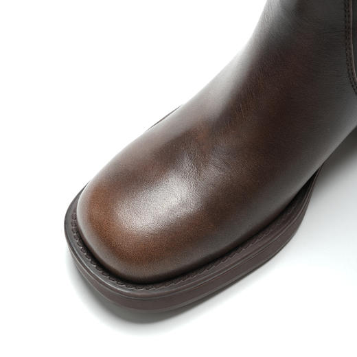 ROMI STUDIO “美拉德” 简约百搭粗跟方头深棕色直筒长靴 23AWS074 商品图1