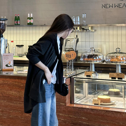 ROMI STUDIO“格雷系列” 百搭时尚绵毛混纺肌理感针织开衫23AWM229 商品图2