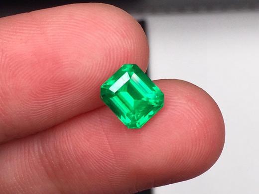1.25ct 祖母绿裸石 商品图1