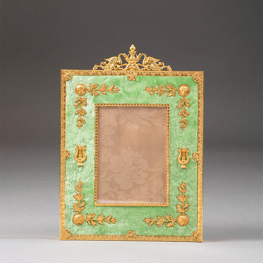 独角鹿西洋古董19世纪末法国出品帝政风格精雕铜鎏金天鹅造型装饰绿色丝绒相框 商品图0