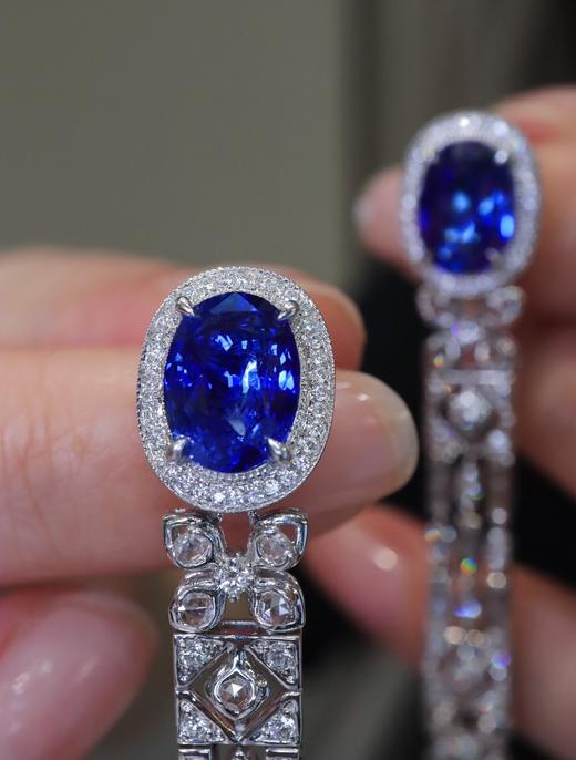 6.10ct 14.65g 蓝宝石耳环 商品图1