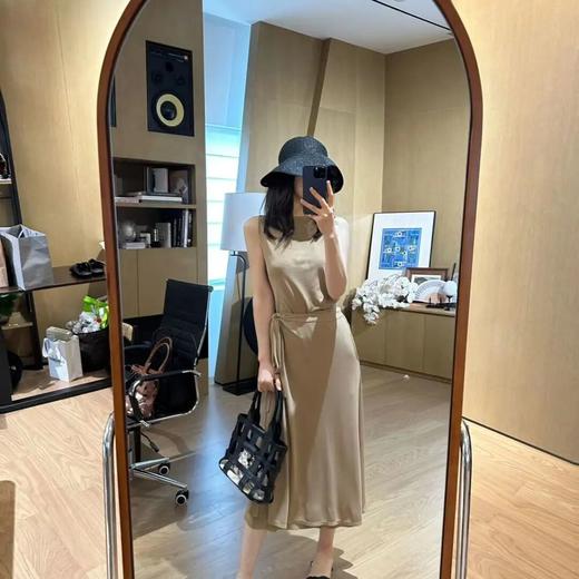 ROMI STUDIO“法式衣橱”系列简约弹力垂坠感一片式裹裙半裙Q3847 商品图2