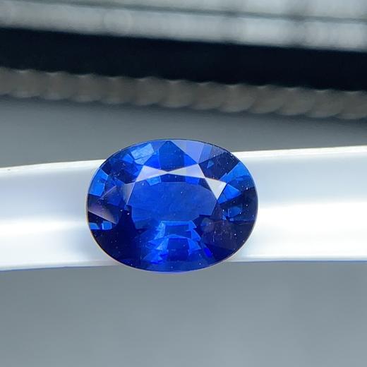 3.04ct 蓝宝石裸石 商品图2