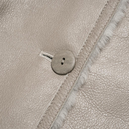 ROMI STUDIO“quiet luxury”两面穿茧型翻领皮毛一体外套 23AWW624 商品图2