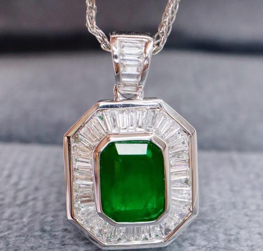 1.08ct 祖母绿吊坠 商品图3