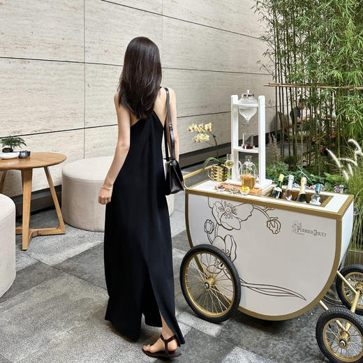 ROMI STUDIO“轻礼服”法式V领三穿款无袖吊带开叉连衣裙 23AWM240 商品图4