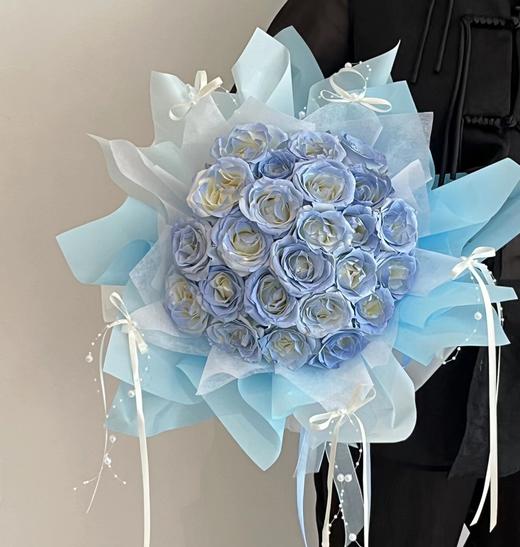 双向奔赴 碎冰蓝玫瑰 · 花束 商品图2