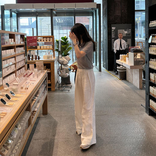 ROMI STUDIO“格雷高知”100%超细支水溶羊毛软糯Polo领T恤421T6102 商品图4