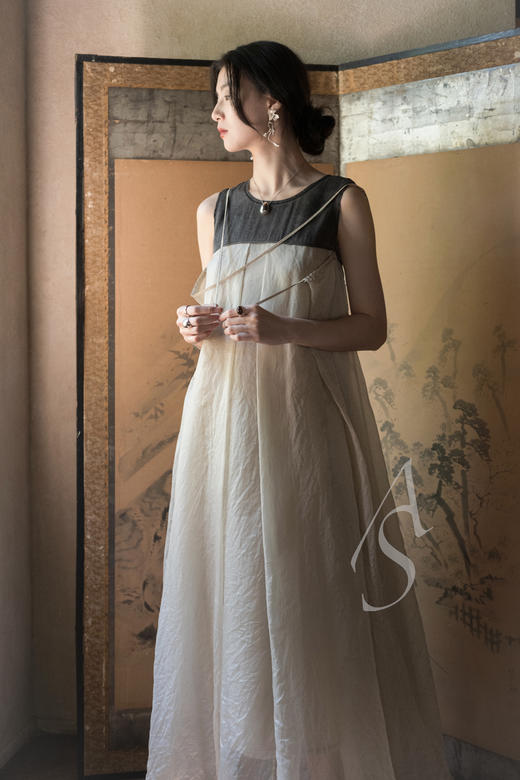 Phaedo 雾金灰廓形叠纱无袖连衣裙 商品图5