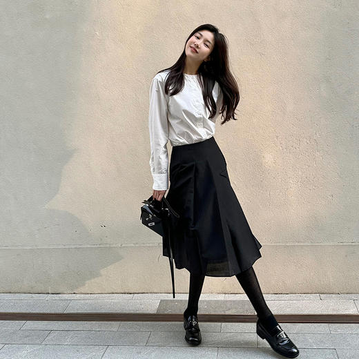 ROMI STUDIO 气质百搭显瘦侧开叉高腰百褶黑色半裙（送内衬） Q3228 商品图3