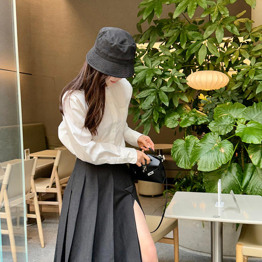 ROMI STUDIO【高定系列】百搭经典休闲气质简约圆领纯色衬衫 T3219 商品图3