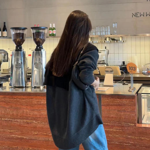 ROMI STUDIO“格雷系列” 百搭时尚绵毛混纺肌理感针织开衫23AWM229 商品图4