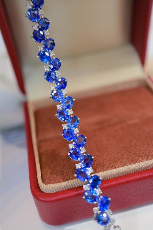 9.61ct 蓝宝石手链 商品图1