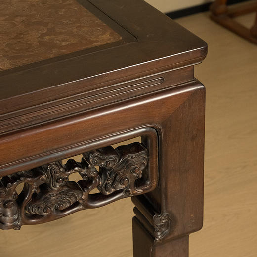 清 红木镶海藻螺透雕灵芝纹活面大画桌 商品图3