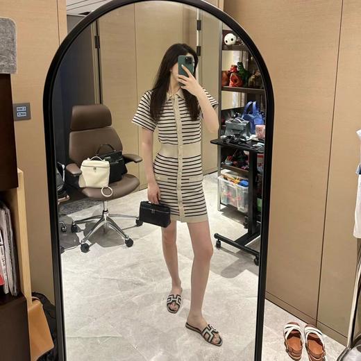 ROMI STUDIO【高定私服】复古休闲收腰 杏拼蓝条针织连衣裙M3193 商品图1
