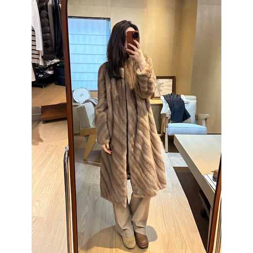 ROMI STUDIO抽刀工艺”中古帕斯条圆领斜排层次感本色皮草23AWW212 商品图0