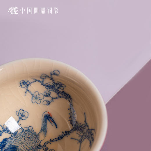 问鼎钧瓷鹅黄青花闲意杯（梅花舞鹤） 商品图3