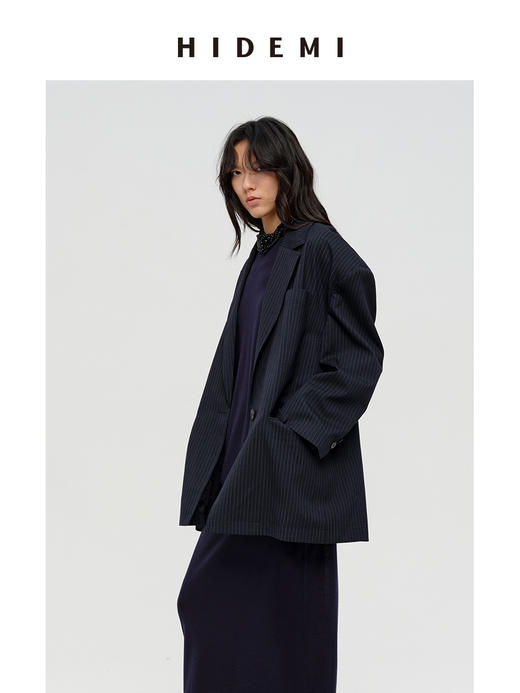 HIDEMI 秀款极简大廓形垫肩大宽肩藏蓝色色织条纹男朋友西装 商品图9