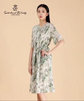 4F  ST 连衣裙