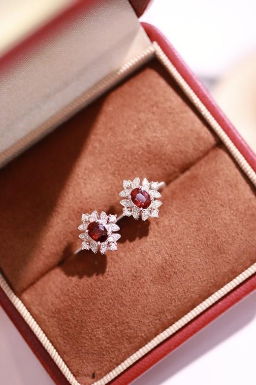 0.63ct 红宝石耳钉 商品图5