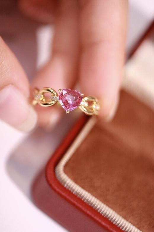 1.09ct 蓝宝石戒指 商品图1