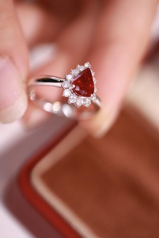 1.0ct 红宝石戒指 商品图0