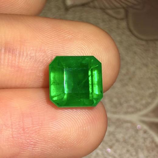 3.32ct 祖母绿裸石 商品图2