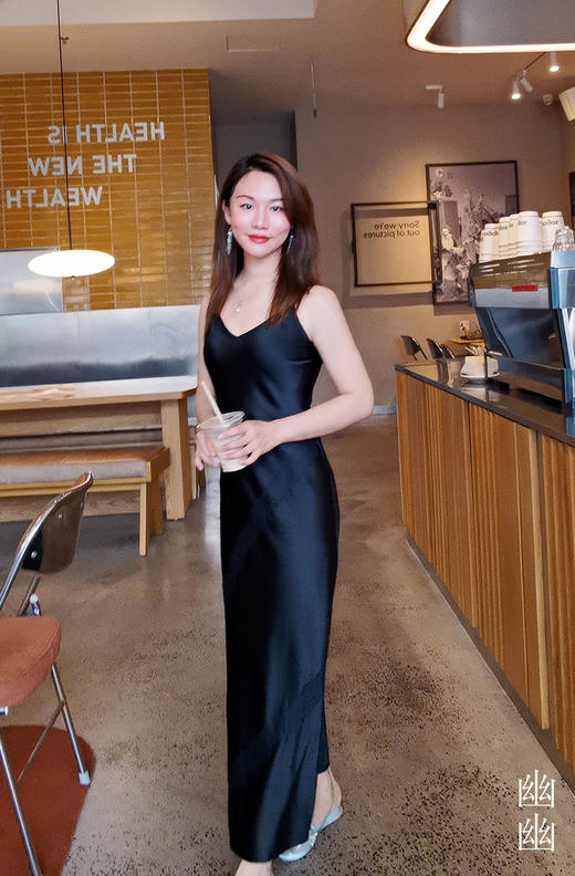 逸红颜明月优选 #「幽幽」简约优雅22姆米真丝吊带裙,蕾丝点缀,御姐又温柔 商品图0