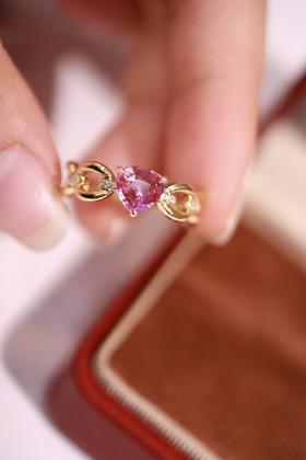 1.09ct 蓝宝石戒指