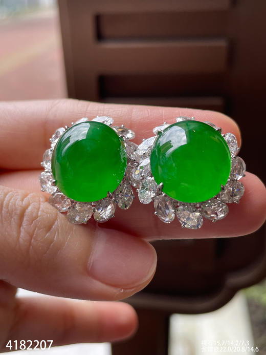 老坑帝王绿蛋面耳钉【4182207】具体价格微信咨询 商品图3